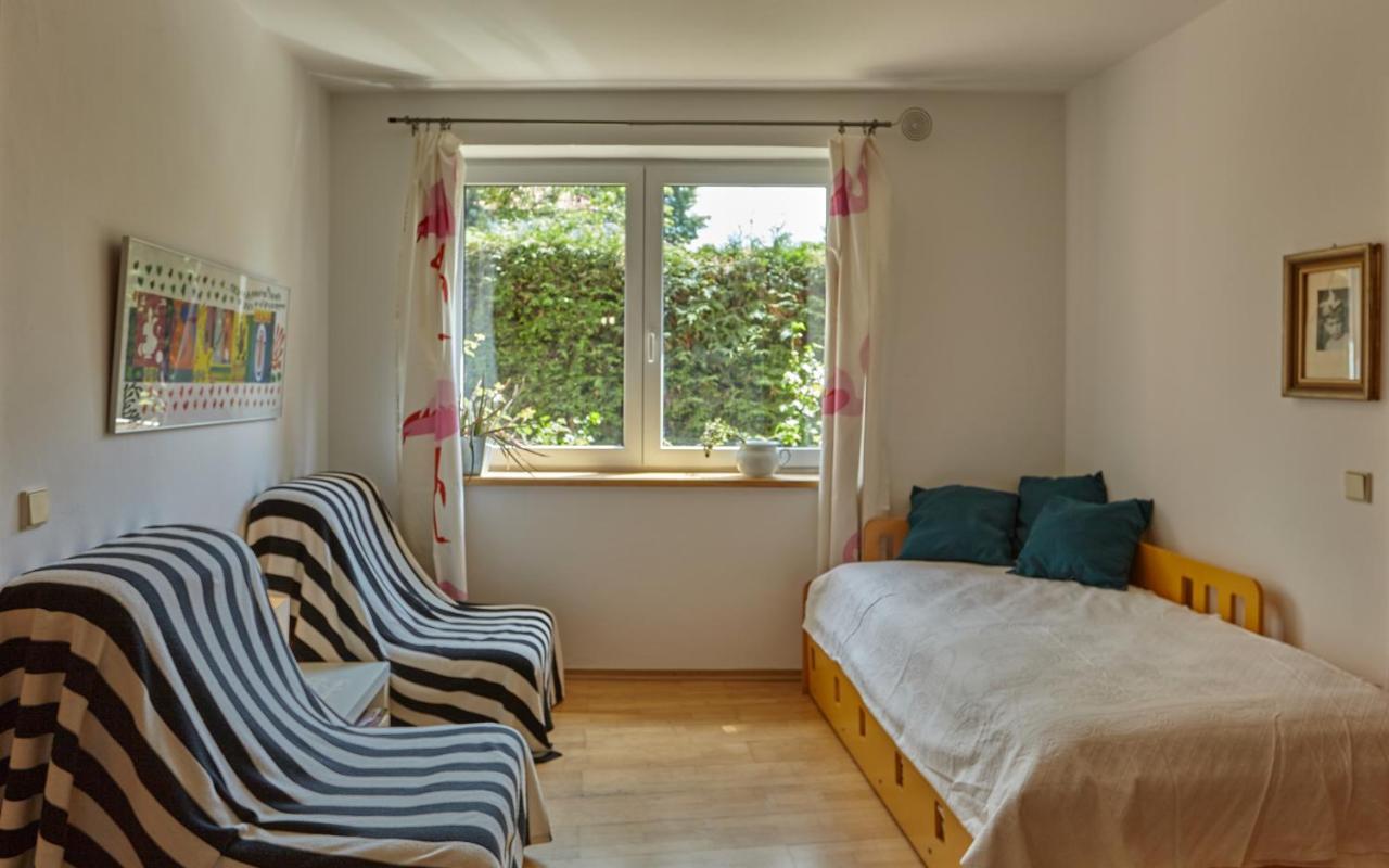 Villa In Bio Garden - You Will Save Money Here ปราก ภายนอก รูปภาพ